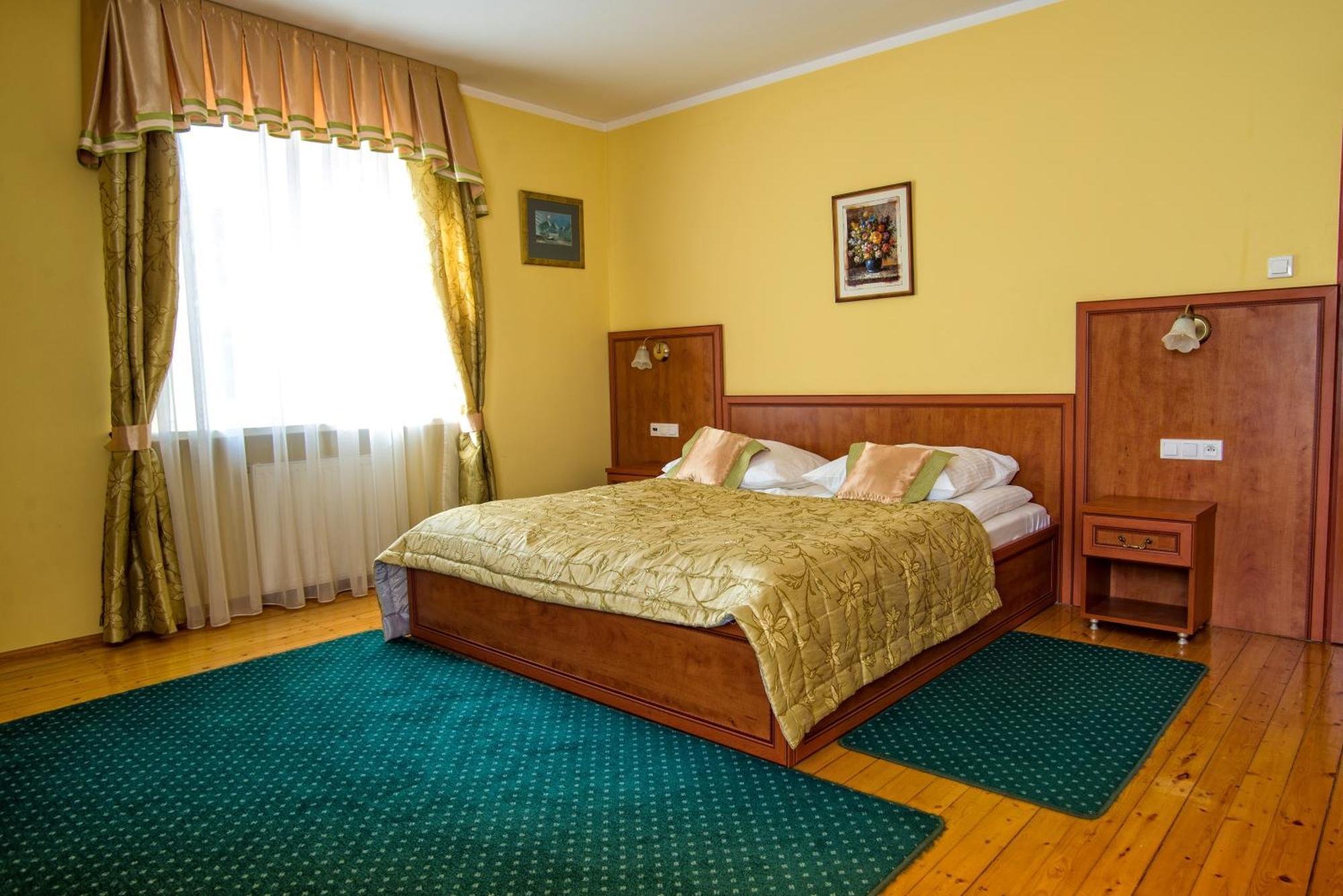 Hotel Adalbertus Gniezno Exterior photo