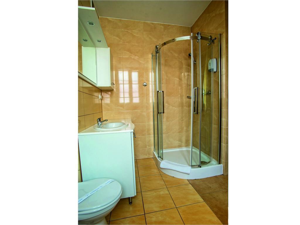 Hotel Adalbertus Gniezno Room photo