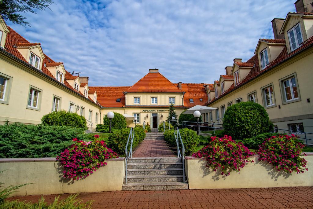 Hotel Adalbertus Gniezno Exterior photo